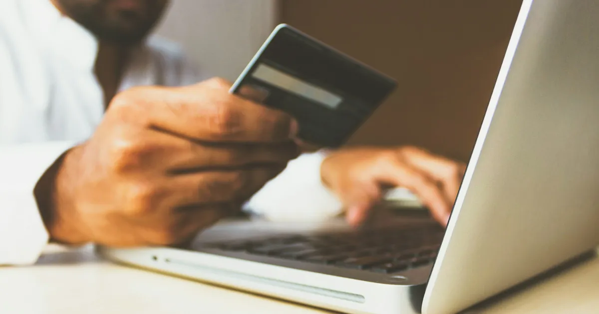 AI Chatbots for E-commerce: Reduce Cart Abandonment and Support Costs